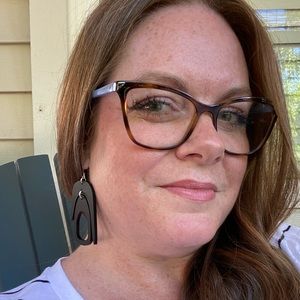 Meet your Posher, Alana